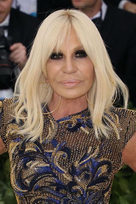 donatella versace operaciones|Donatella Versace today.